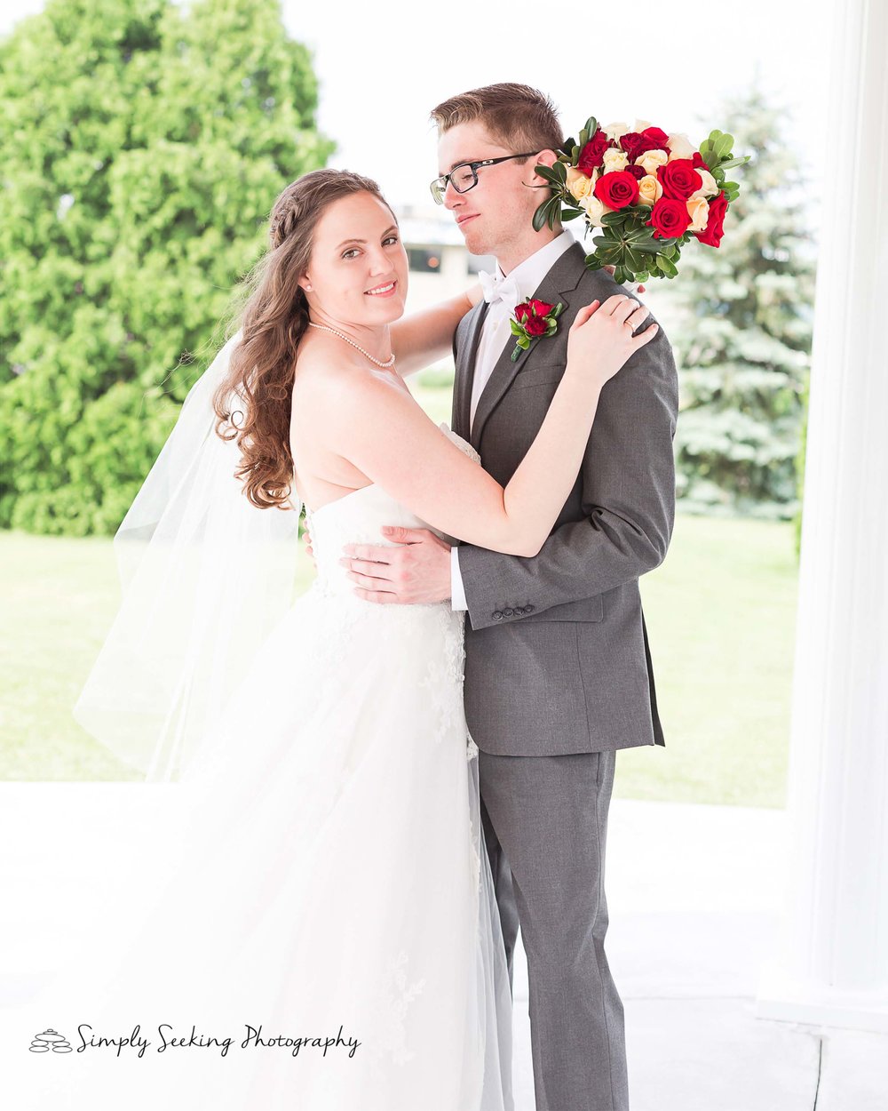 SSP spring wedding|bride and groom|red and charcoal wedding