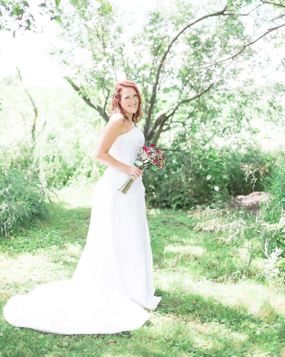 SSP summer wedding| bridal portrait| backyard wedding