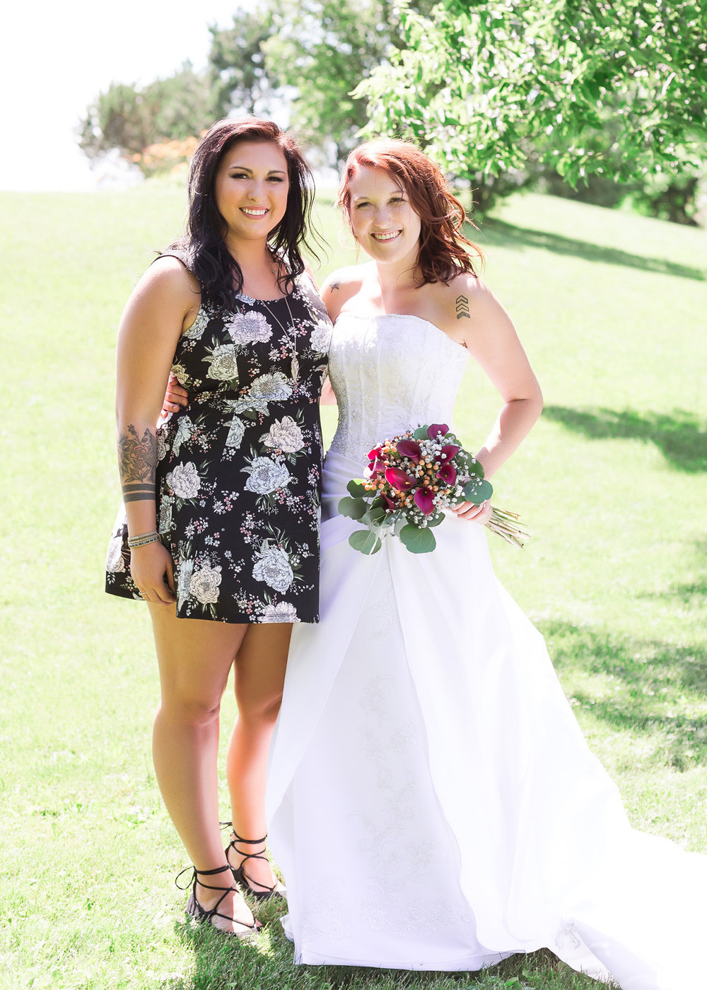 SSP summer wedding| bride and maid of honor| backyard wedding