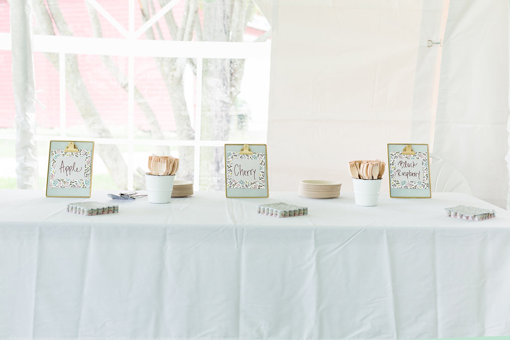 SSP summer wedding|reception details| pie table| backyard wedding