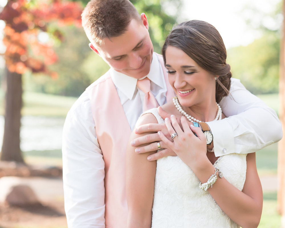 SSP fall wedding| Bride and groom| Peach and gray wedding
